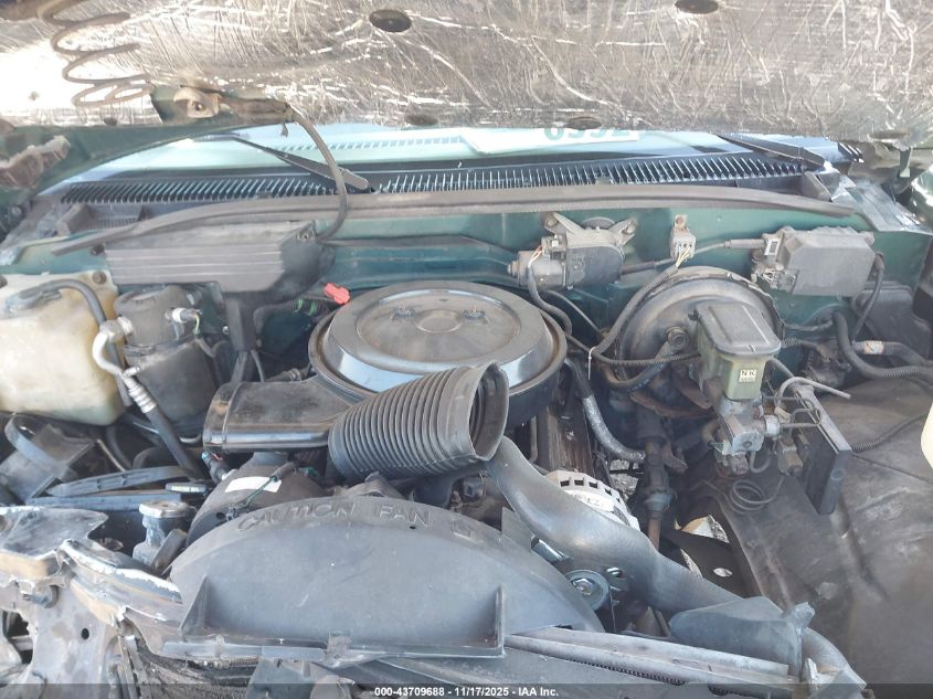 1994 Chevrolet Gmt-400 C1500 VIN: 1GBDC14K9RZ256760 Lot: 43709688