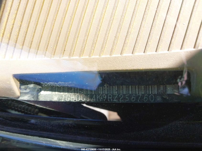 1994 Chevrolet Gmt-400 C1500 VIN: 1GBDC14K9RZ256760 Lot: 43709688