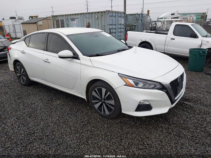 NISSAN ALTIMA SV INTELLIGENT AWD