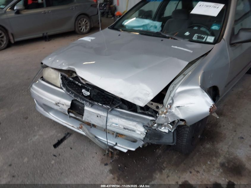 1998 Nissan Sentra Gle/Gxe/Xe VIN: 1N4AB41D1WC748258 Lot: 43709704