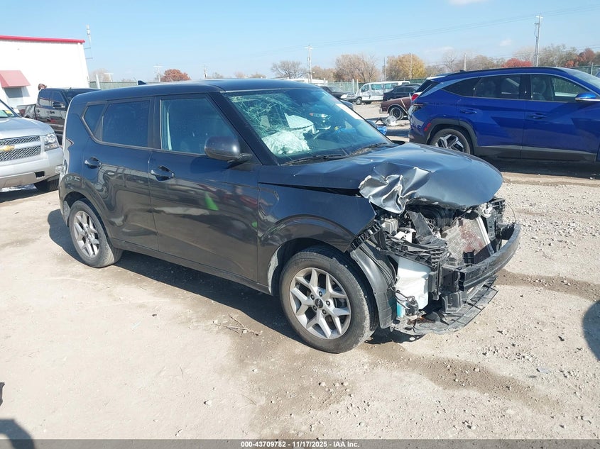 KIA SOUL LX
