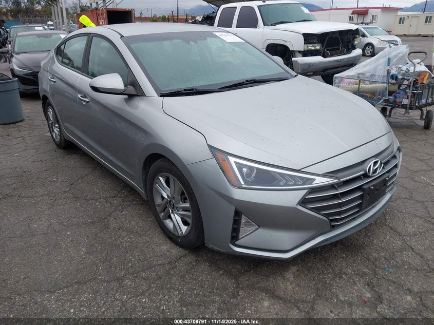 HYUNDAI ELANTRA SEL