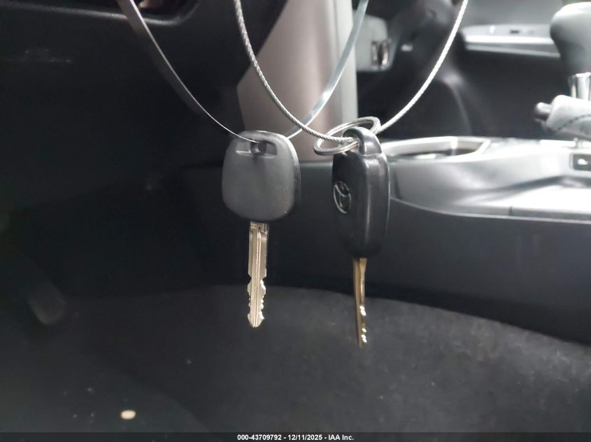 2017 Toyota Rav4 Le VIN: JTMZFREVXHJ702699 Lot: 43709792