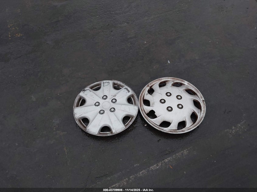 1995 Toyota Avalon Xl VIN: 4T1GB10E4SU010614 Lot: 43709906