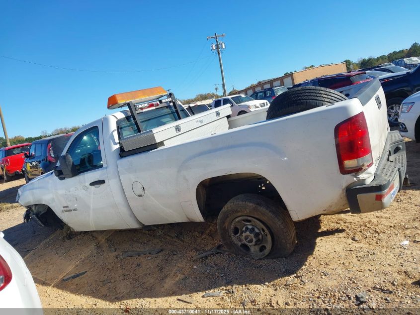 2008 GMC Sierra 2500Hd Work Truck VIN: 1GTHC24618E209766 Lot: 43710041