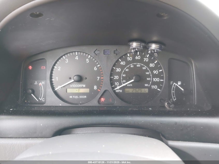 2T1BR12E92C546513 2002 TOYOTA COROLLA photo no. 7