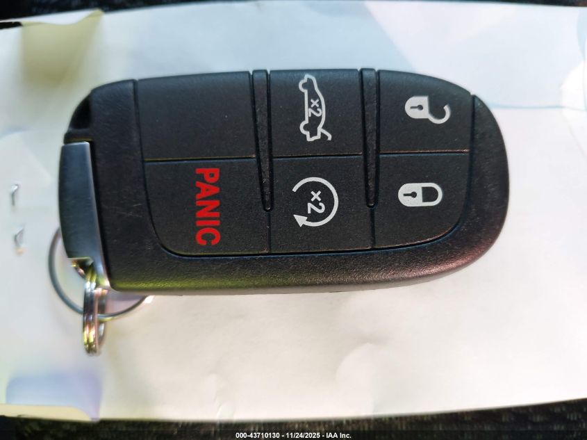 2015 Chrysler 200 S VIN: 1C3CCCDG7FN630319 Lot: 43710130