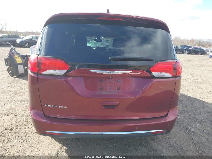 2017 Chrysler Pacifica Touring-L VIN: 2C4RC1BG3HR510259 Lot: 43710149