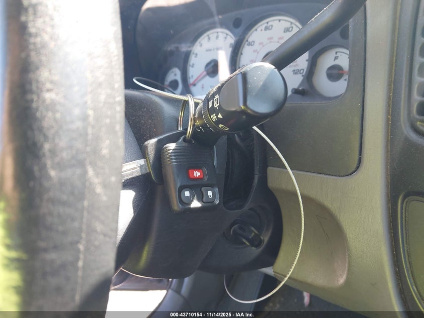 2002 Ford Escape Xlt VIN: 1FMYU03112KD21088 Lot: 43710154