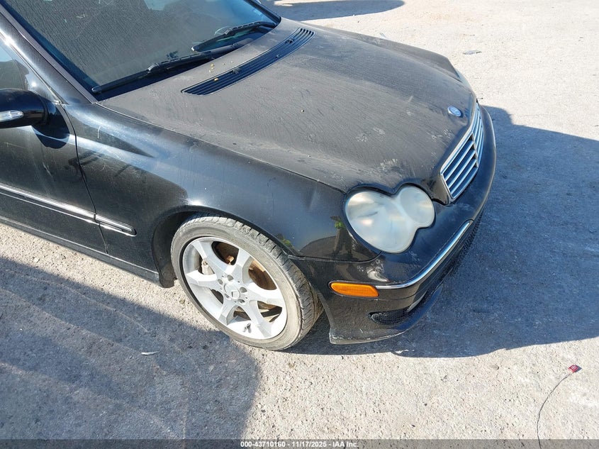 2007 Mercedes-Benz C 230 Sport VIN: WDBRF52H57E028040 Lot: 43710160