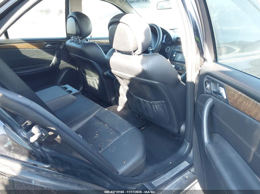 2007 Mercedes-Benz C 230 Sport VIN: WDBRF52H57E028040 Lot: 43710160