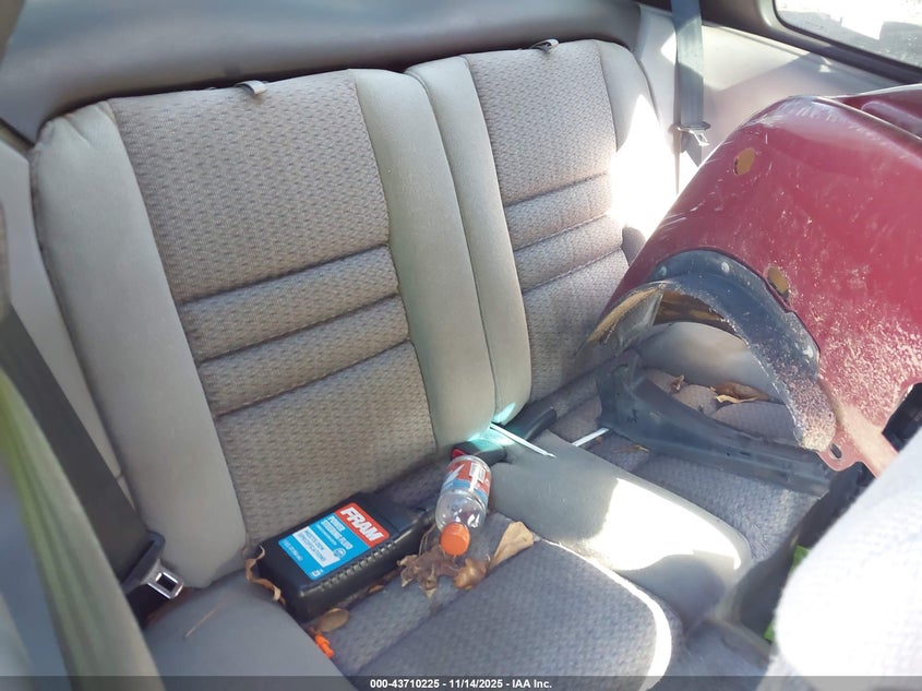 1998 Ford Mustang Gt VIN: 1FAFP42X5WF233228 Lot: 43710225