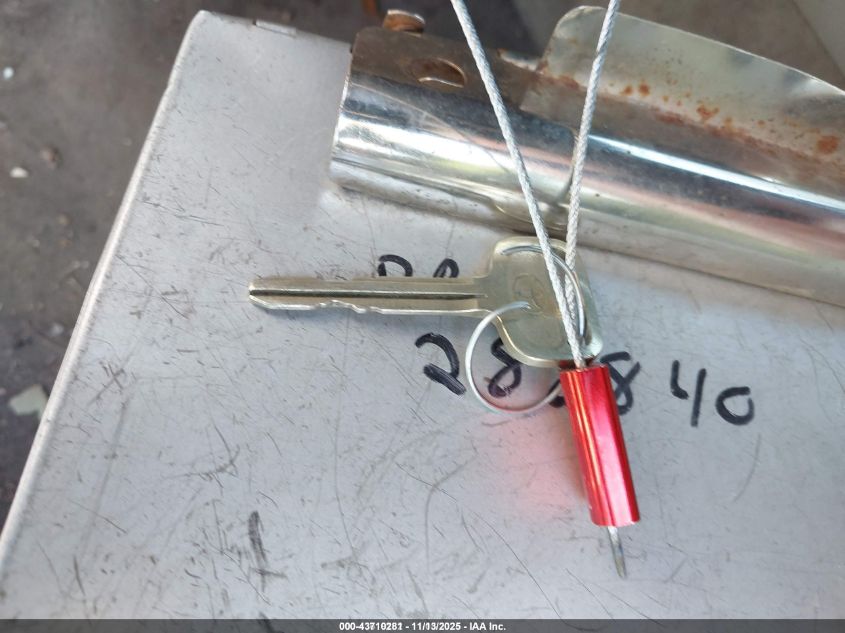 2002 Lexus Es 300 VIN: JTHBF30G420045692 Lot: 43710281