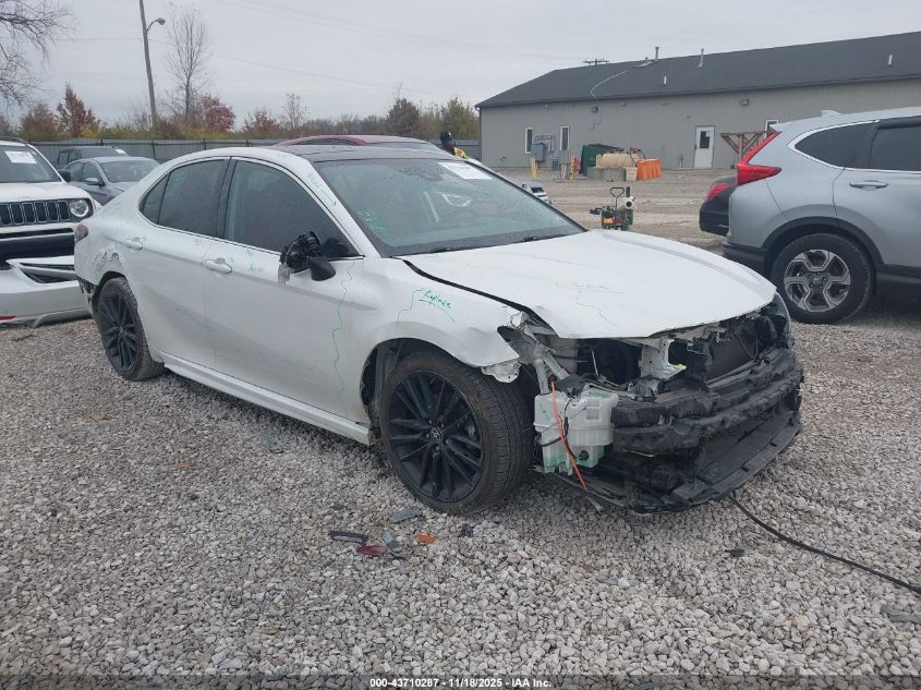 TOYOTA CAMRY XSE AWD