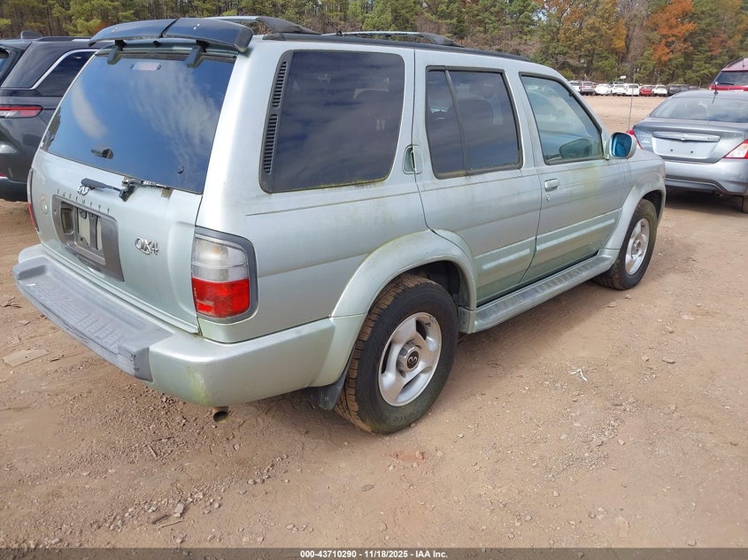 JNRAR07Y5YW080393 2000 INFINITI QX4 photo no. 4