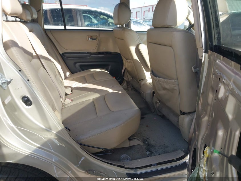 JTEGF21A320030172 2002 TOYOTA HIGHLANDER photo no. 8