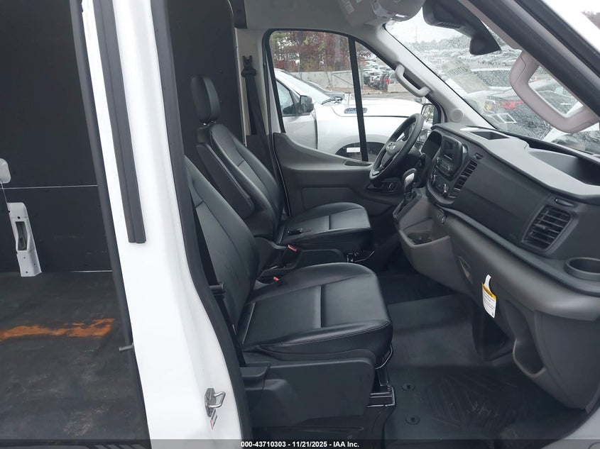 2024 Ford Transit-250 VIN: 1FTBR1C82RKB55379 Lot: 43710303