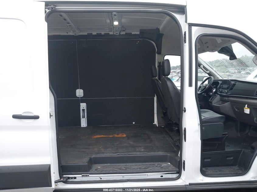 2024 Ford Transit-250 VIN: 1FTBR1C82RKB55379 Lot: 43710303