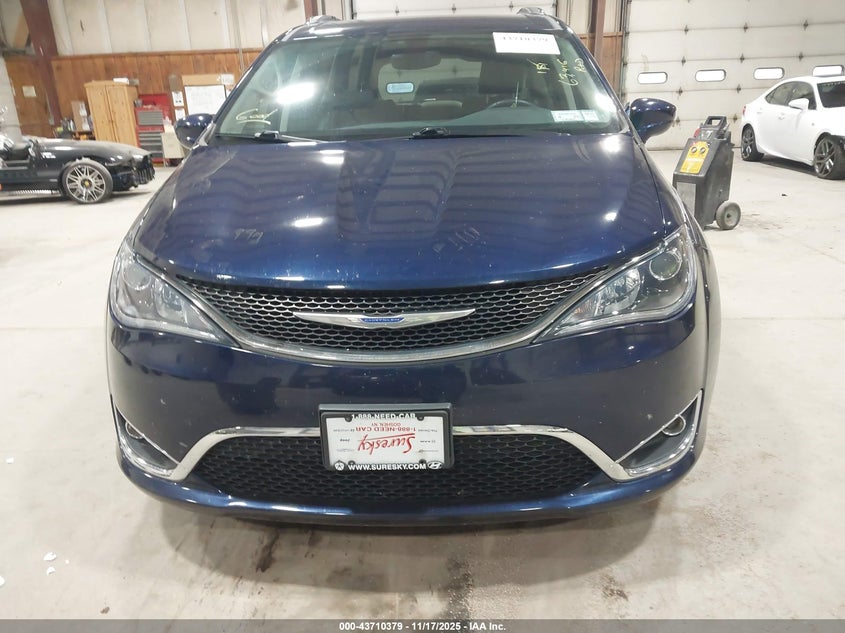 2018 Chrysler Pacifica Touring L VIN: 2C4RC1BG6JR280691 Lot: 43710379