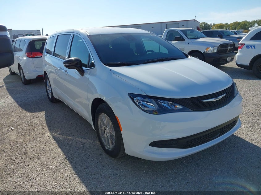 2C4RC1CG2TR192447 2026 Chrysler Voyager Lx auction photo 1
