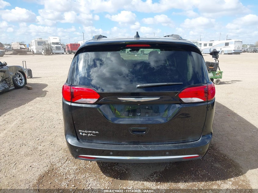 2017 Chrysler Pacifica Touring-L Plus VIN: 2C4RC1EG5HR669361 Lot: 43710422