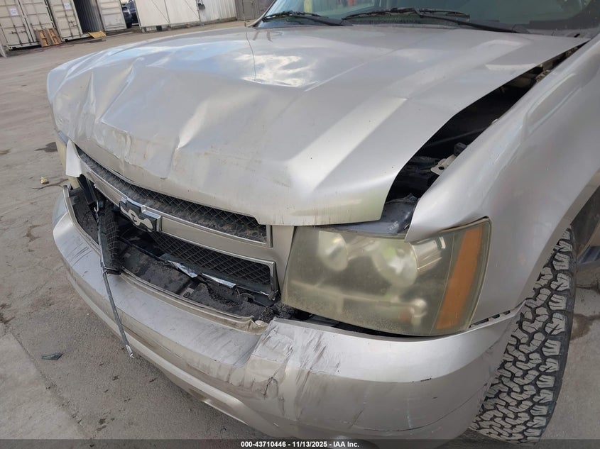 2008 Chevrolet Avalanche 1500 Ls VIN: 3GNEC12028G305692 Lot: 43710446