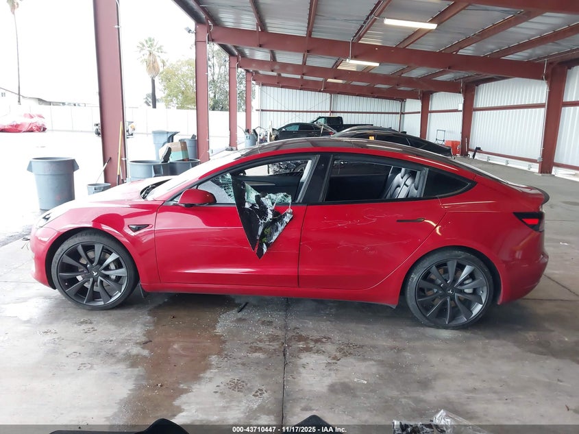2022 Tesla Model 3 Long Range Dual Motor All-Wheel Drive VIN: 5YJ3E1EB9NF187472 Lot: 43710447