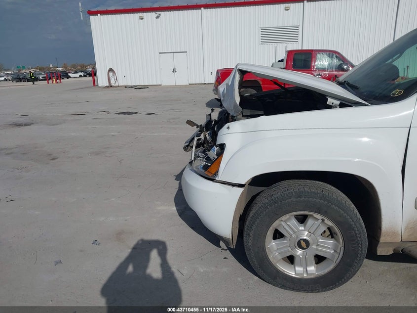 2008 Chevrolet Tahoe Lt VIN: 1GNFK13098R249062 Lot: 43710455