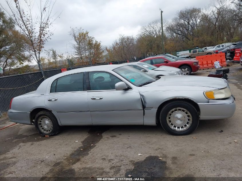 1998 Lincoln Town Car Executive VIN: 1LNFM81W5WY701039 Lot: 43710467