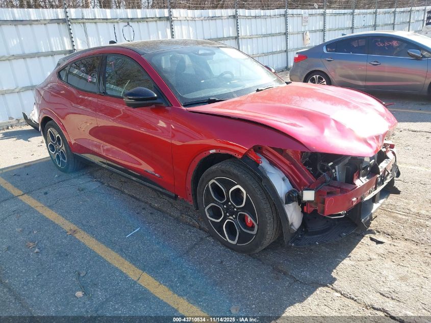 FORD MUSTANG MACH-E GT
