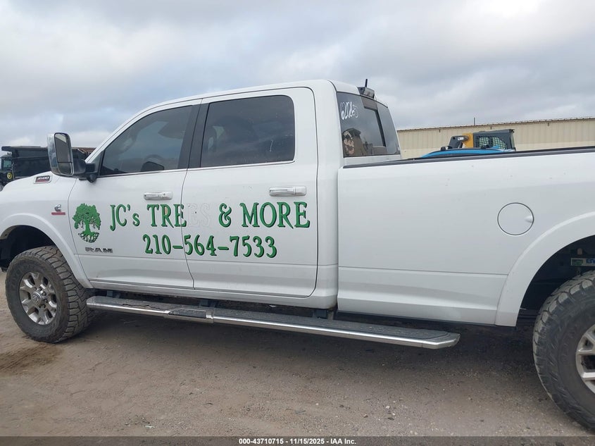 2019 Ram 3500 Laramie 4X4 8' Box VIN: 3C63R3JL7KG620265 Lot: 43710715