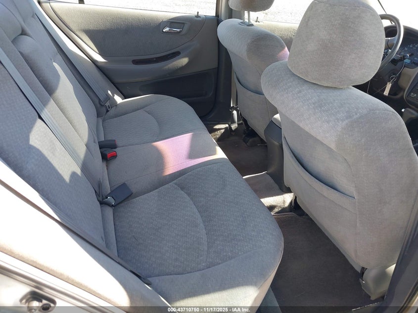 1HGCG56752A010077 2002 HONDA ACCORD photo no. 8