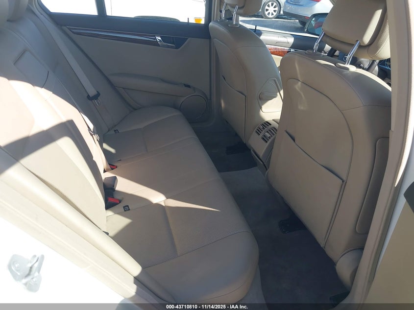 2009 Mercedes-Benz C 300 Luxury VIN: WDDGF54X29F217051 Lot: 43710810