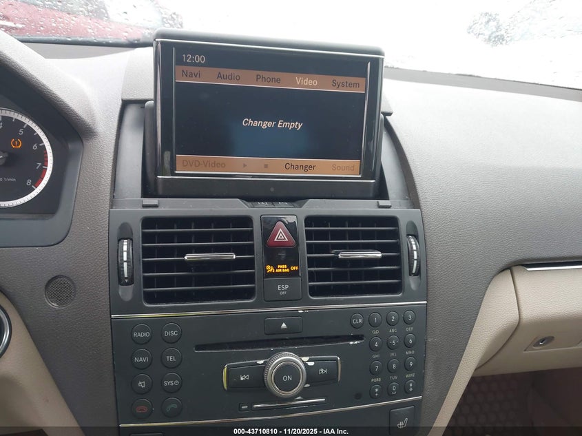 2009 Mercedes-Benz C 300 Luxury VIN: WDDGF54X29F217051 Lot: 43710810