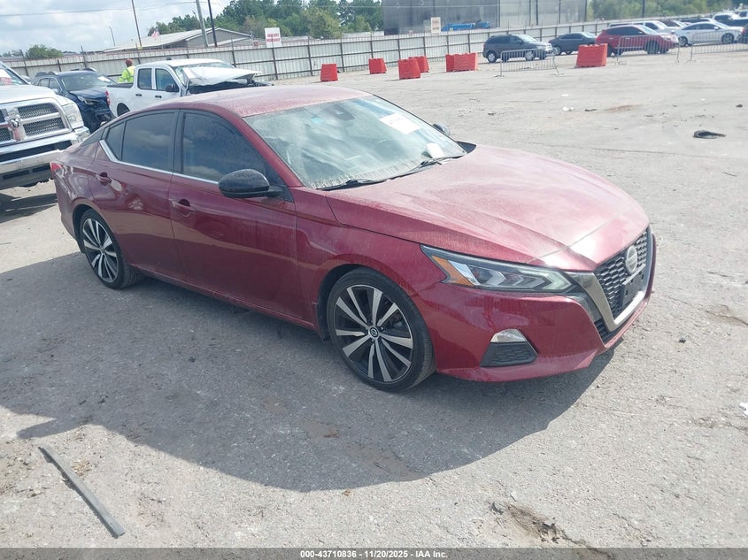 NISSAN ALTIMA SR FWD