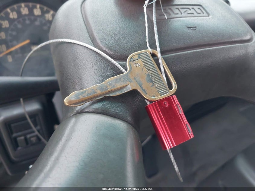 2000 Isuzu Npr VIN: JALC4B144Y7001331 Lot: 43710852