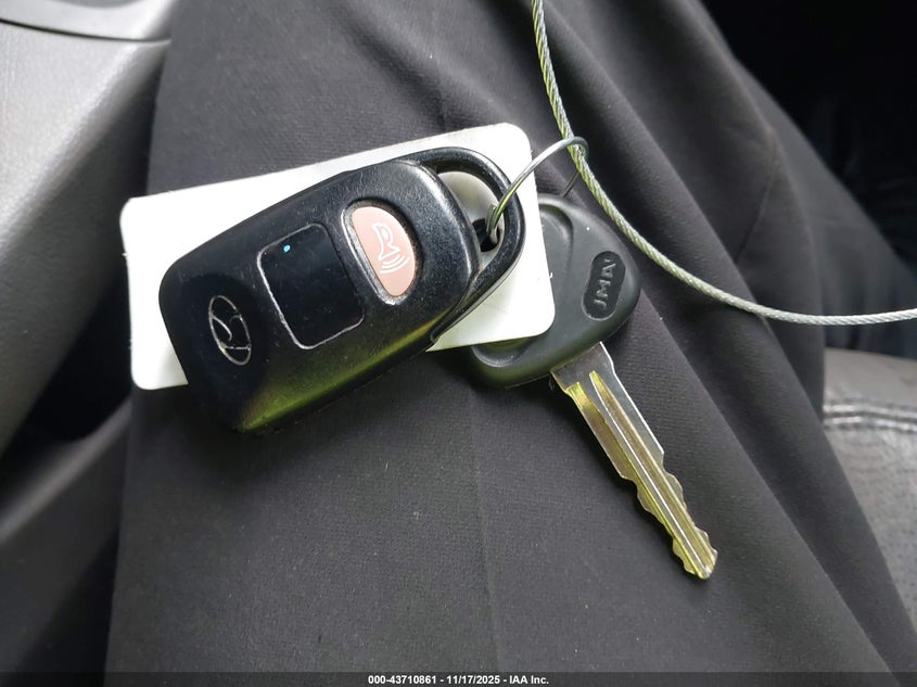 5NPDH4AEXBH018510 2011 HYUNDAI ELANTRA photo no. 11