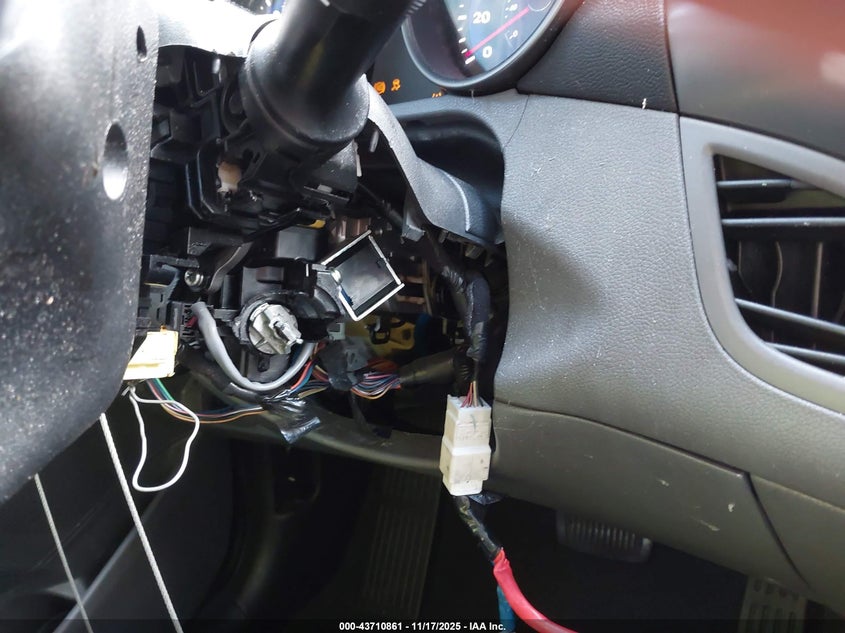 5NPDH4AEXBH018510 2011 HYUNDAI ELANTRA photo no. 6