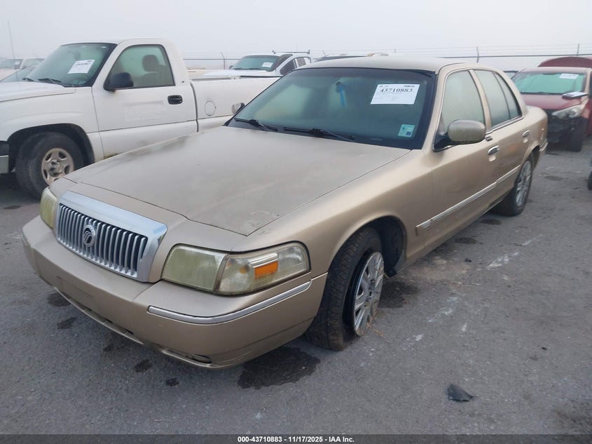 2MEFM74V28X615559 2008 MERCURY GRAND MARQUIS photo no. 2