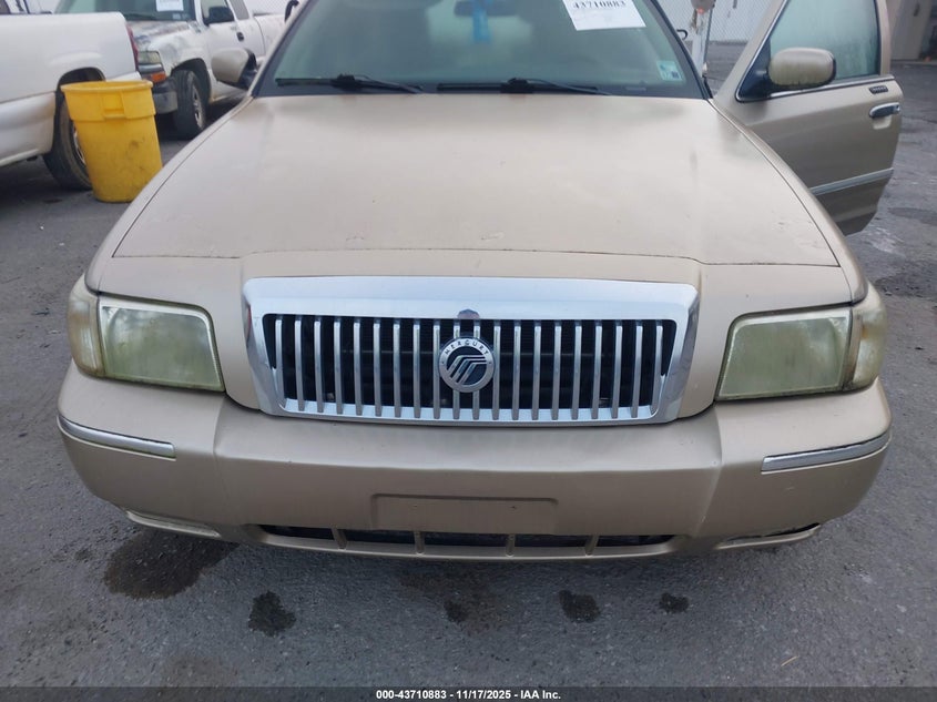 2008 Mercury Grand Marquis Gs VIN: 2MEFM74V28X615559 Lot: 43710883