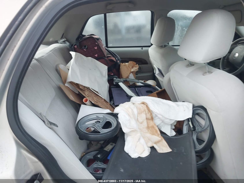 2008 Mercury Grand Marquis Gs VIN: 2MEFM74V28X615559 Lot: 43710883