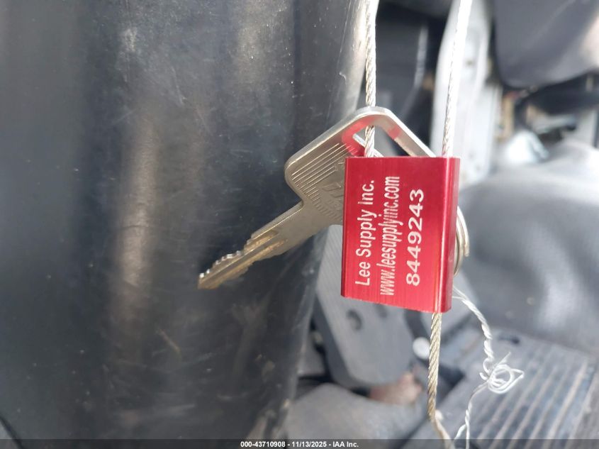 2001 GMC Wt5 VIN: J8DF5C13917701147 Lot: 43710908