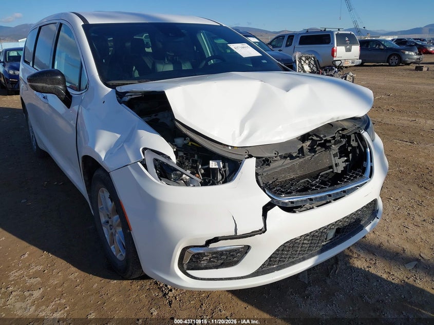 2C4RC1BG2SR526234 2025 CHRYSLER PACIFICA photo no. 17