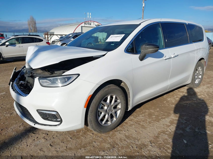 2C4RC1BG2SR526234 2025 CHRYSLER PACIFICA photo no. 2