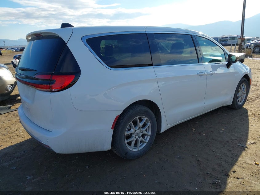 2C4RC1BG2SR526234 2025 CHRYSLER PACIFICA photo no. 4