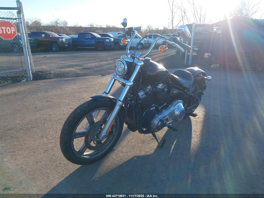 1HD1BVJ18NB042526 2022 HARLEY-DAVIDSON SOFTAIL photo no. 2
