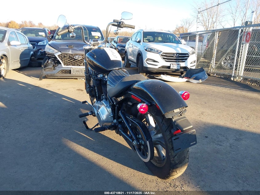 1HD1BVJ18NB042526 2022 HARLEY-DAVIDSON SOFTAIL photo no. 3