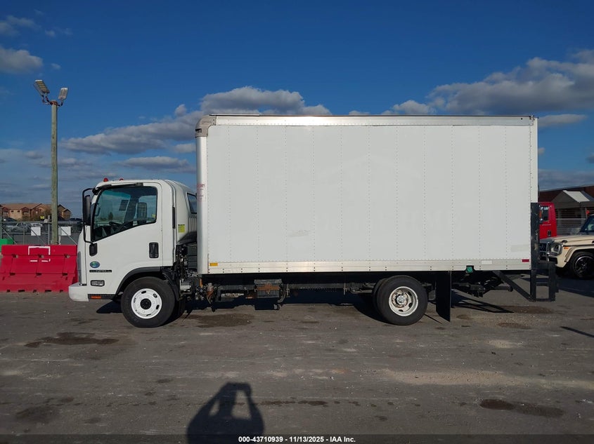 2014 Isuzu Npr Hd Dsl Reg At VIN: JALC4W160E7002075 Lot: 43710939