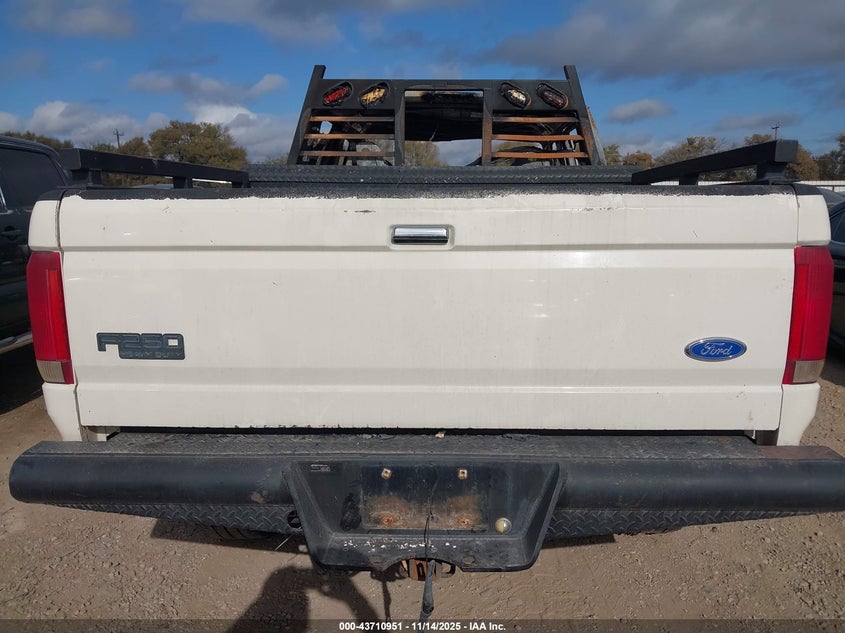 1997 Ford F-250 Xl VIN: 1FTHW26F7VEA27747 Lot: 43710951