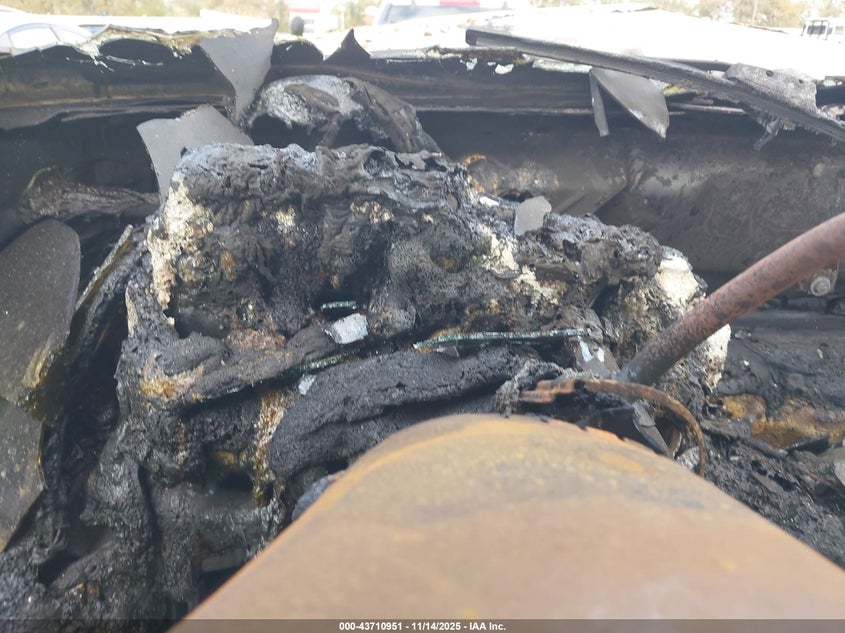 1997 Ford F-250 Xl VIN: 1FTHW26F7VEA27747 Lot: 43710951